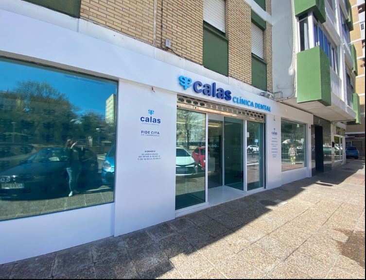 Clinica dental calas cadiz
